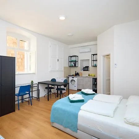 Apartment Dominium Premium Location *