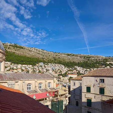 Dominium Premium Location *